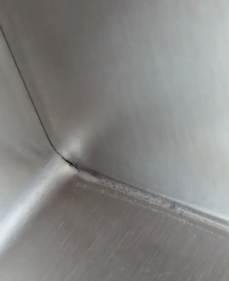Why Do Pressed Stainless Steel Sinks Develop Wrinkles or Cracks?