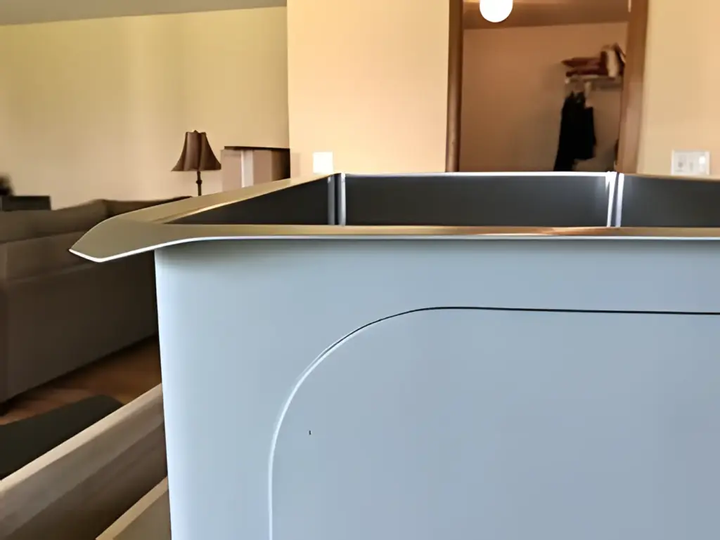 sink corner damage